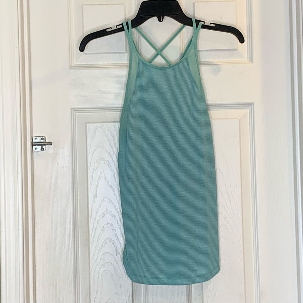 Lululemon Run Off-Route Tank Size 6 in Mint
